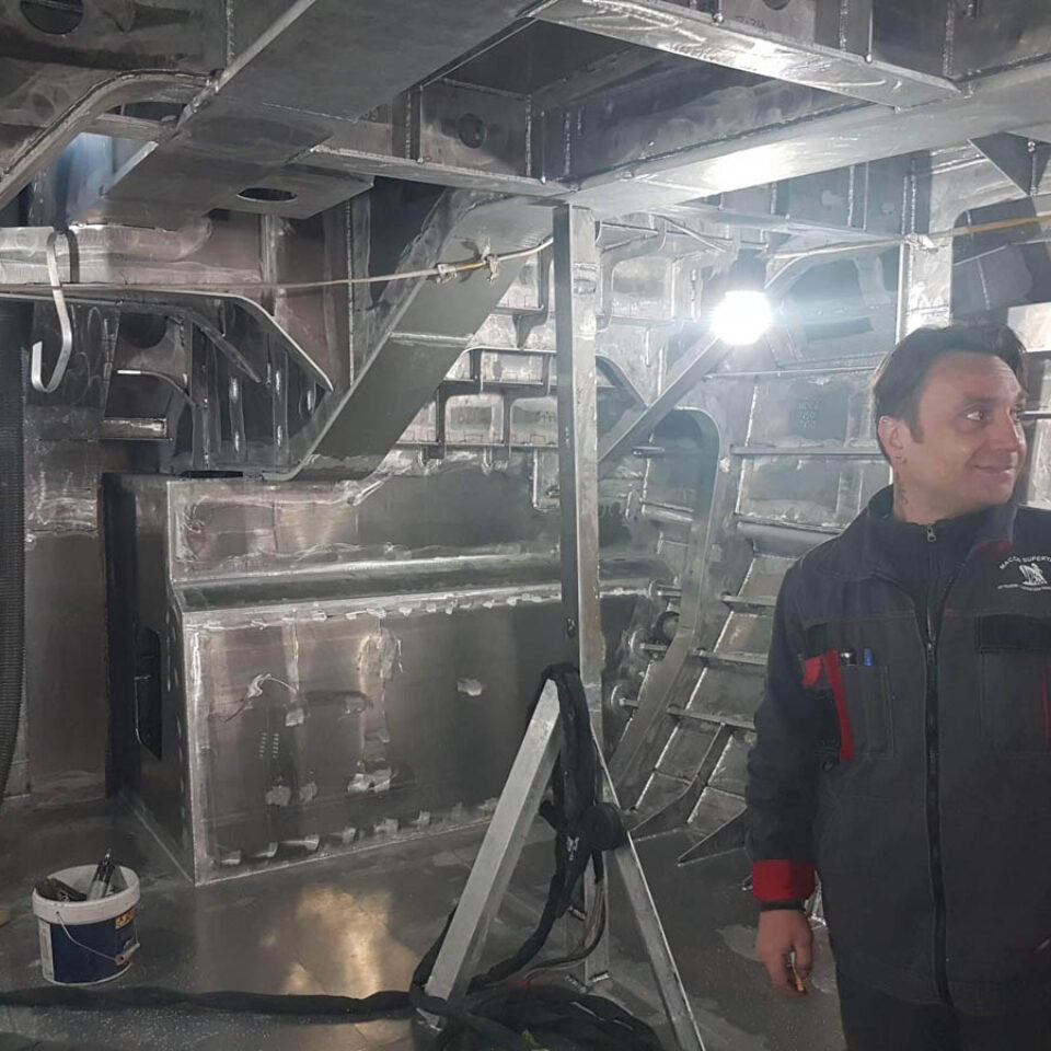 Cantiere Macchi Yacht