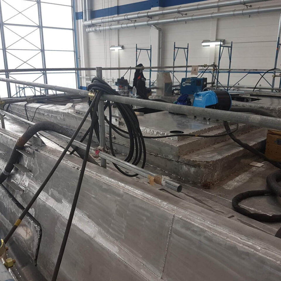 Cantiere Macchi Yacht