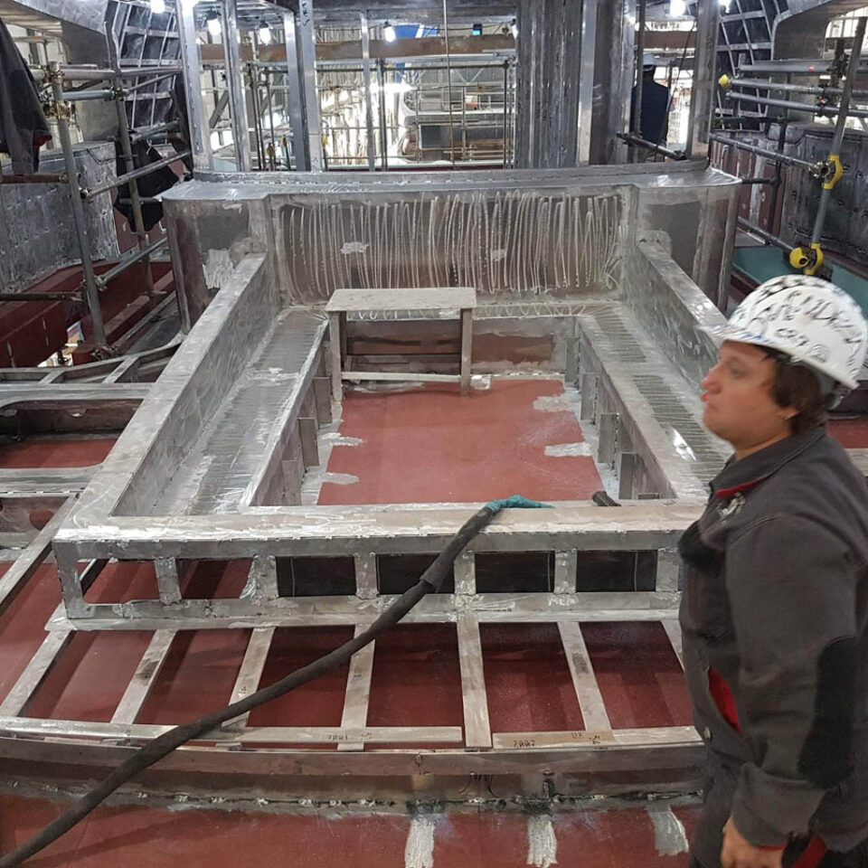 Cantiere Macchi Yacht
